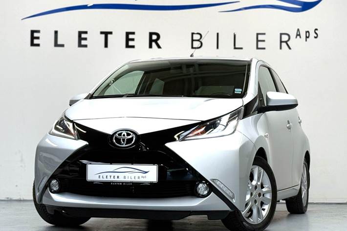 Sølv Toyota Aygo fra 2018