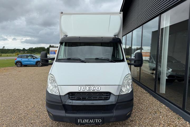 Hvid Iveco Daily fra 2011