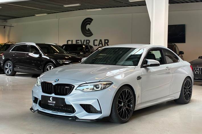Sølv BMW M2 fra 2019