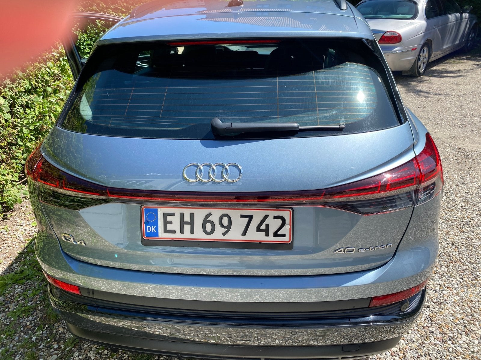 Blå Audi Q4 e-tron fra 2022