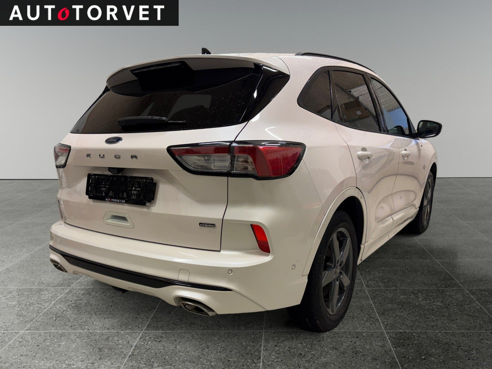 Hvid Ford Kuga fra 2020