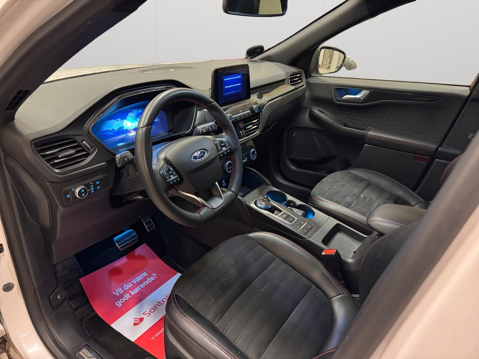 Hvid Ford Kuga fra 2020