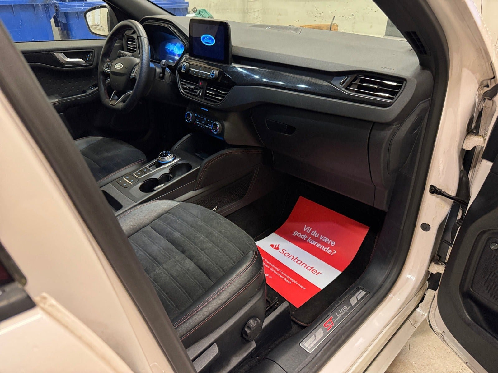 Hvid Ford Kuga fra 2020