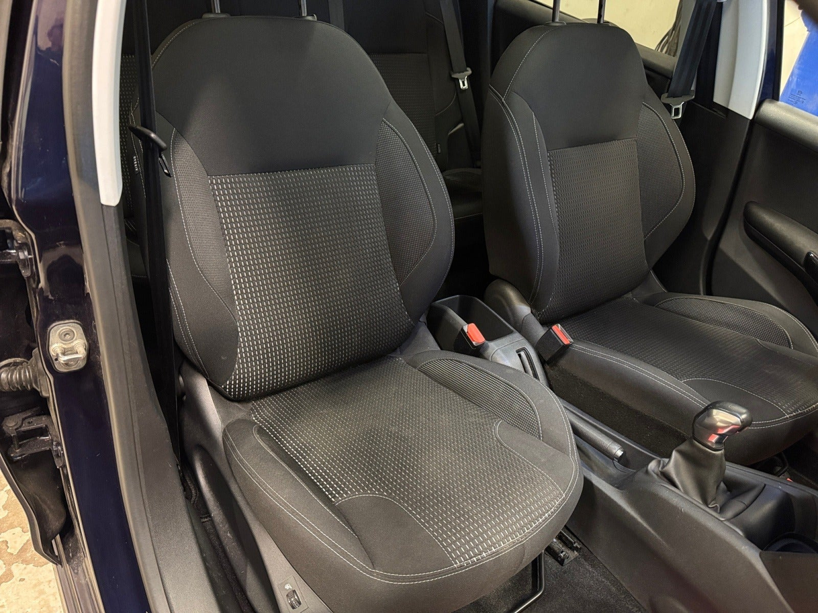 Lilla Peugeot 208 fra 2018