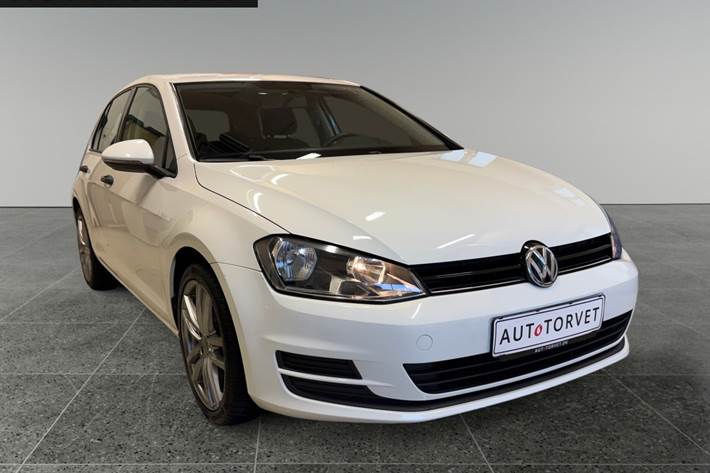 Hvid VW Golf VII fra 2015