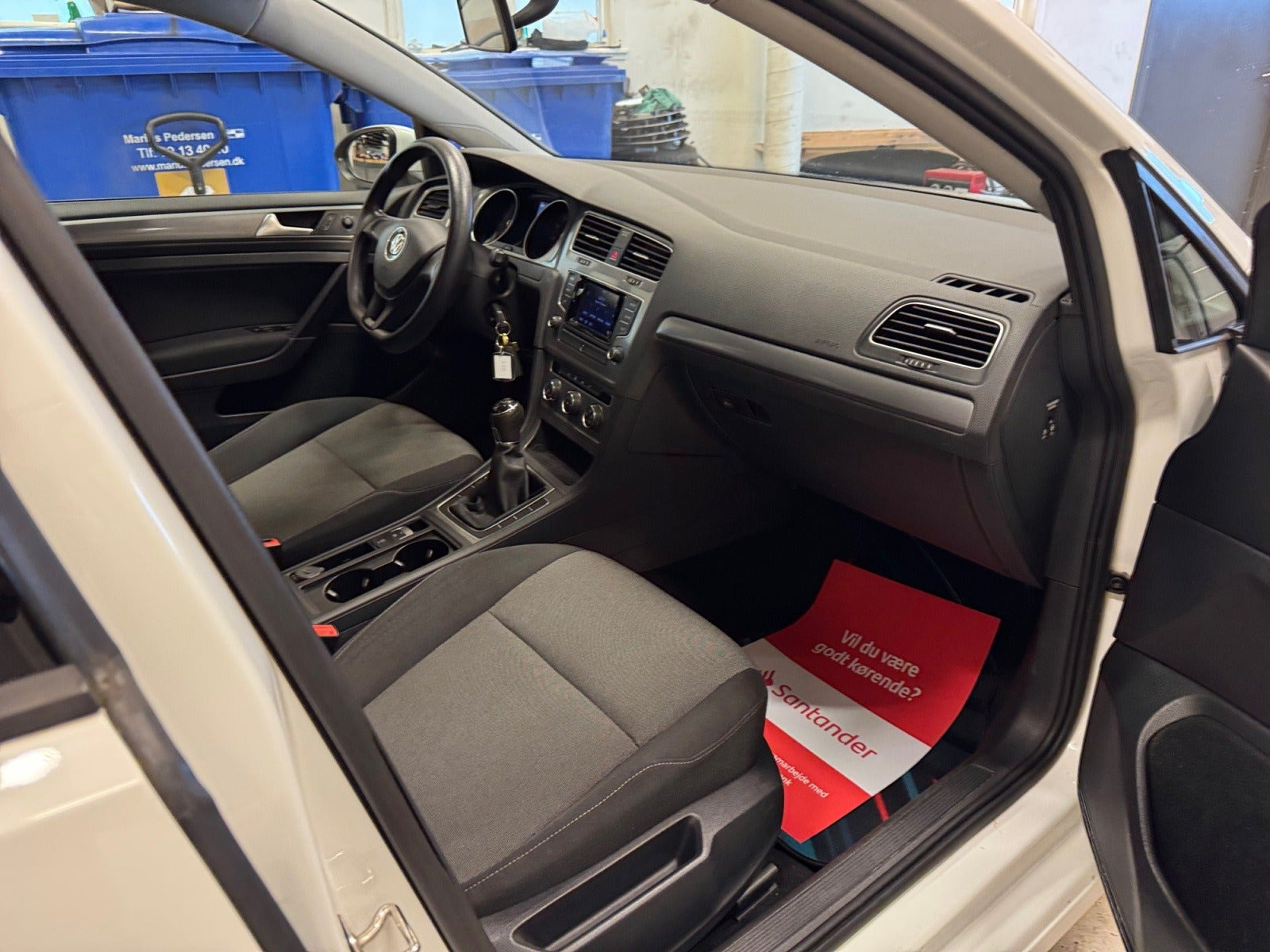 Hvid VW Golf VII fra 2015