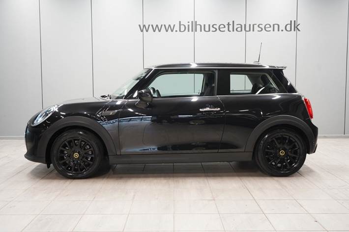 Sort Mini Cooper SE fra 2023