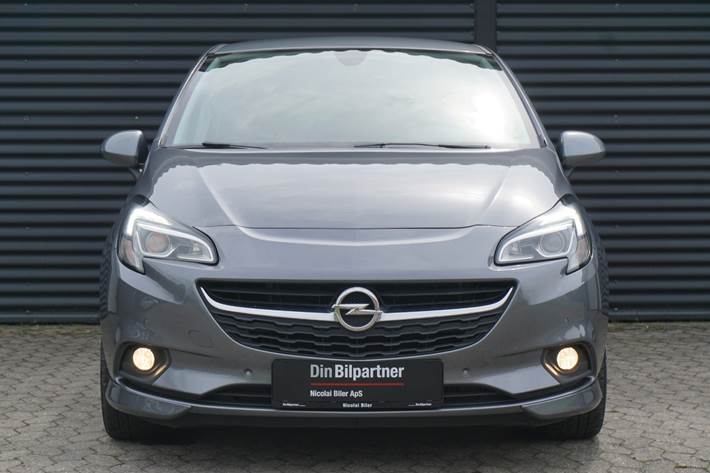 Grå Opel Corsa fra 2019