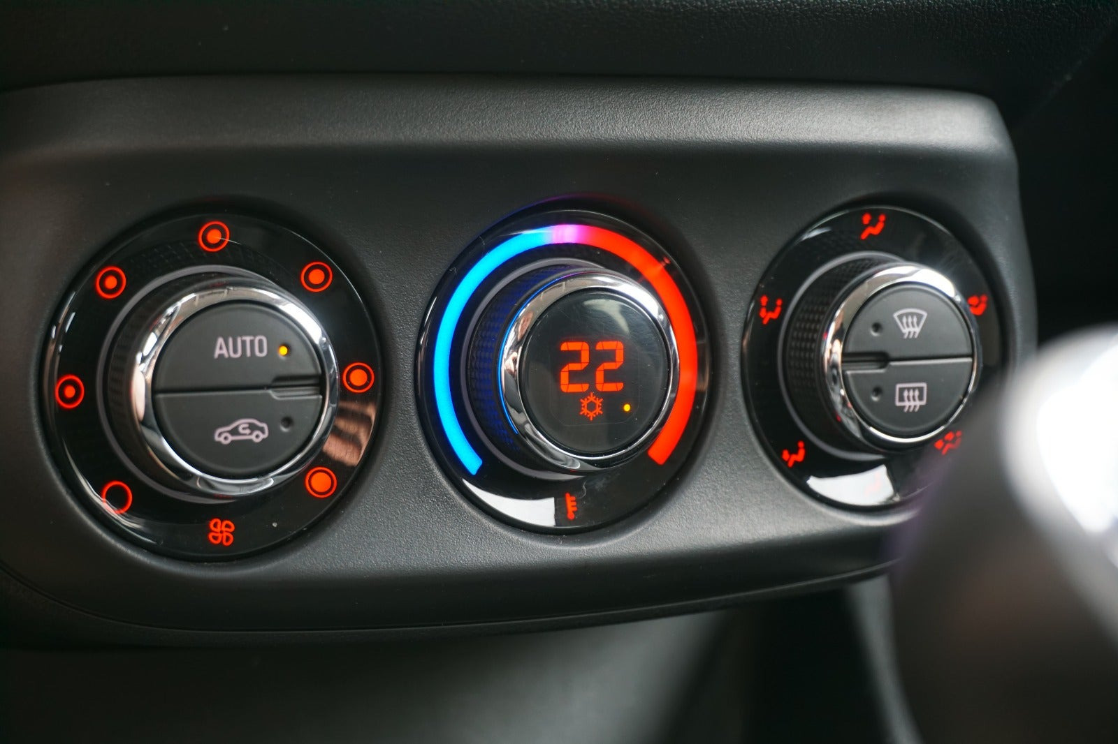 Grå Opel Corsa fra 2019