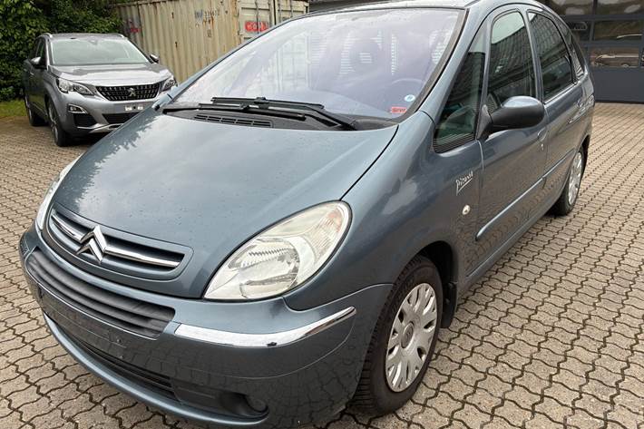 Grå Citroën Xsara Picasso fra 2008