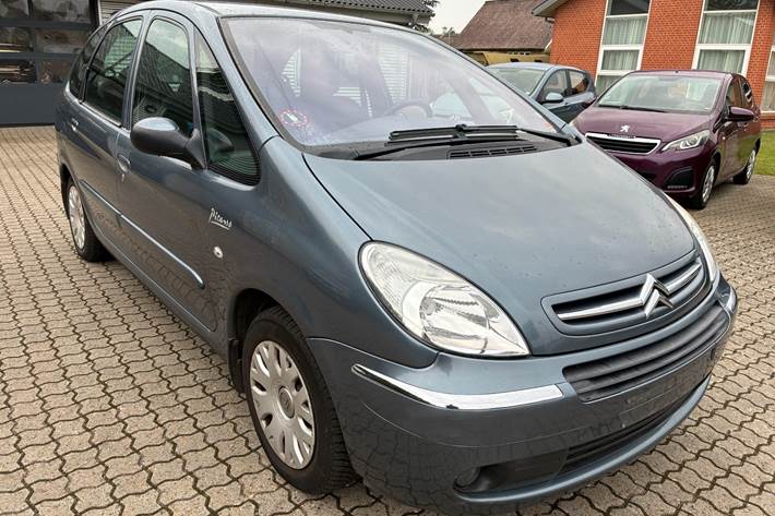 Grå Citroën Xsara Picasso fra 2008
