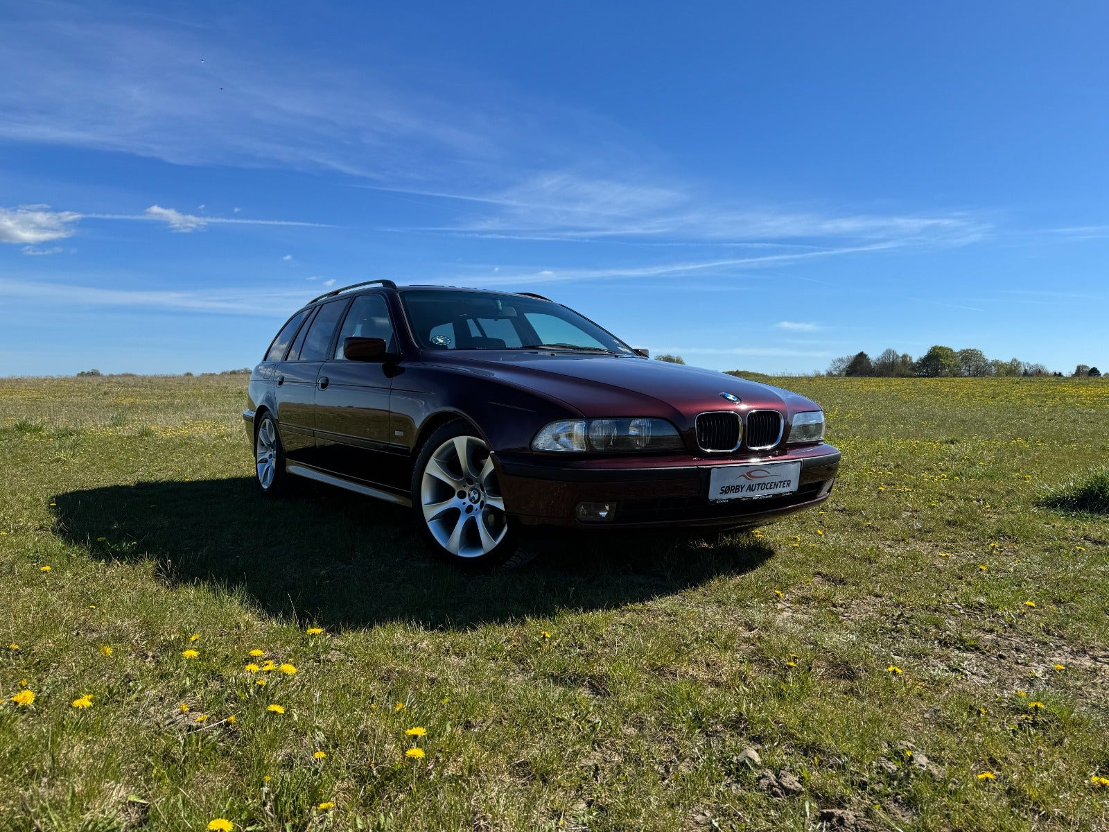 undefined BMW 528i fra 1997 set udefra