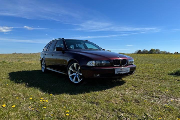 undefined BMW 528i fra 1997 set udefra