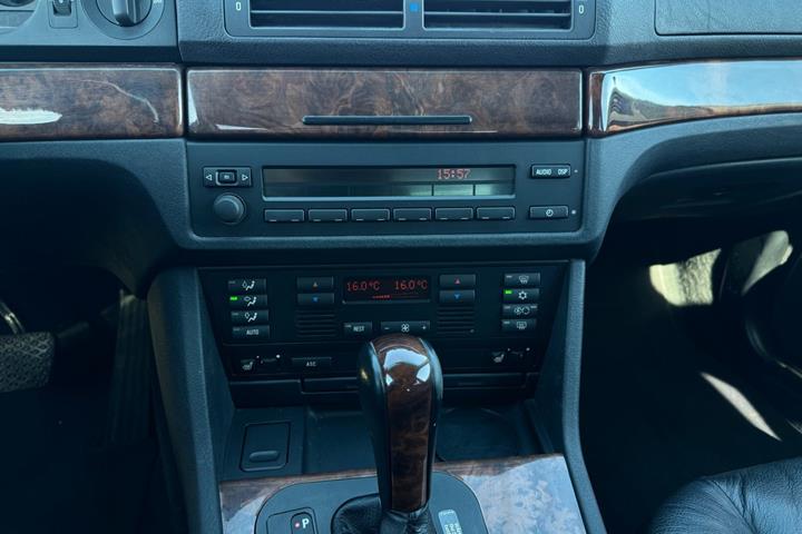 undefined BMW 528i fra 1997