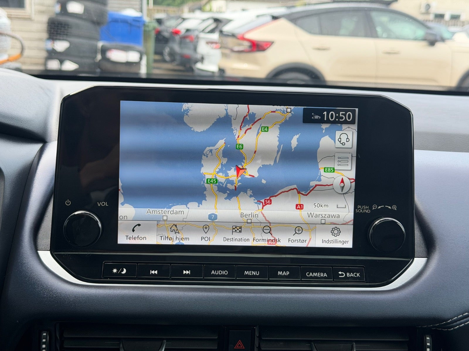 Grå Nissan Qashqai fra 2021
