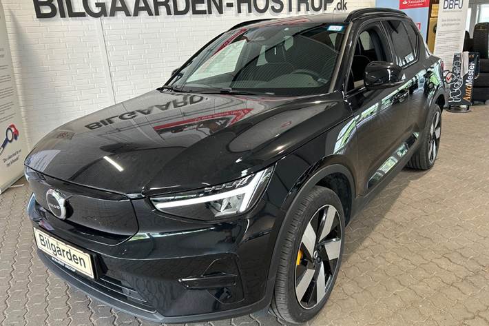Sort Volvo XC40 fra 2023