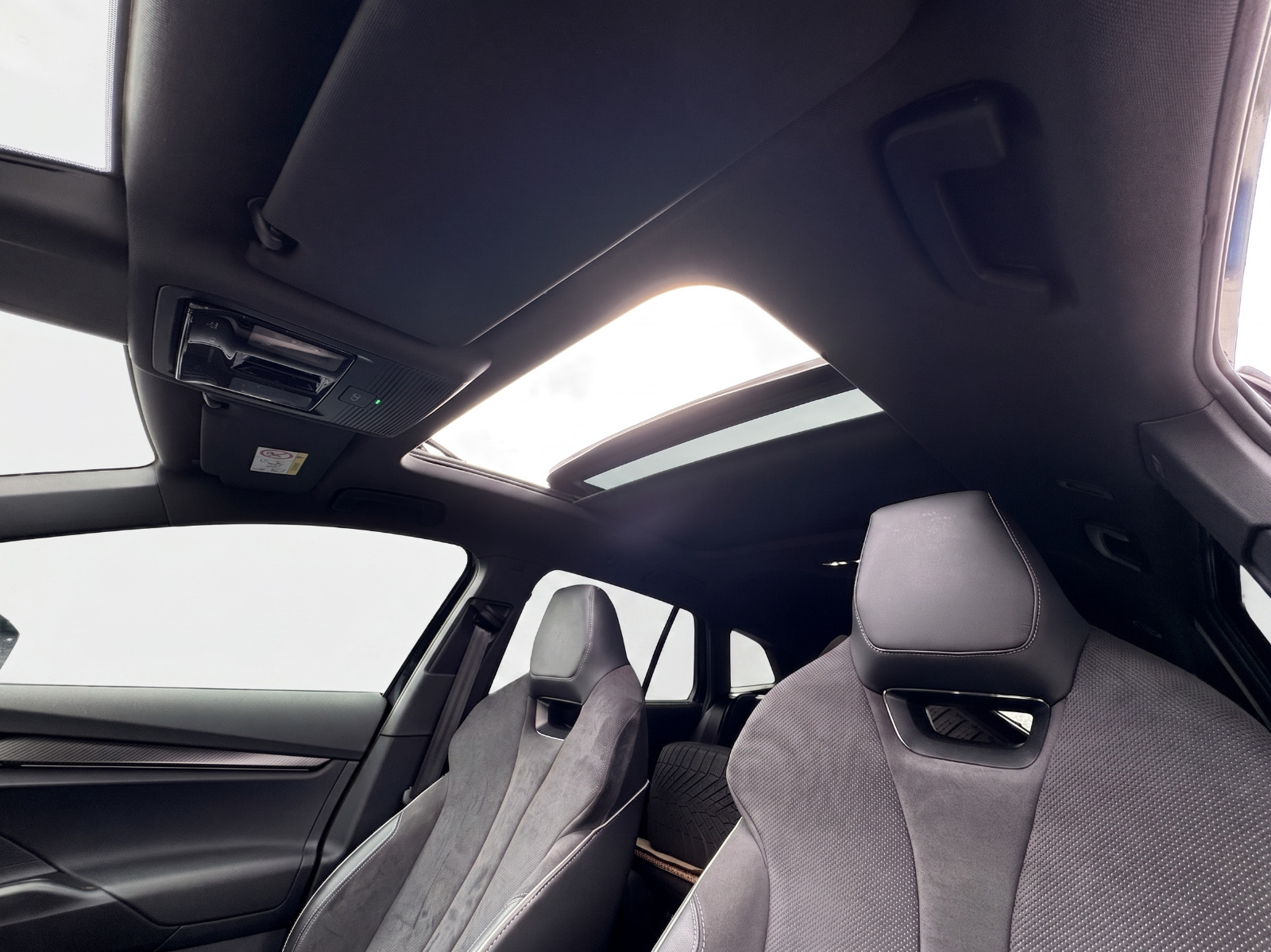 Sort Skoda Enyaq fra 2022