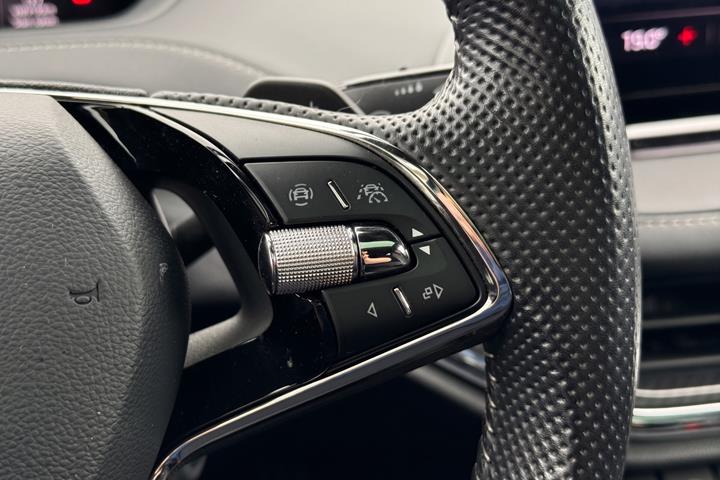 Sort Skoda Enyaq fra 2022