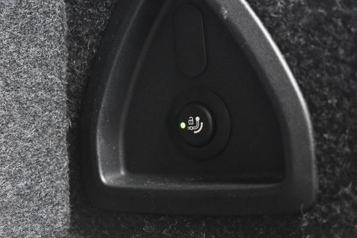 Grå BMW i5 fra 2024