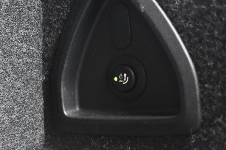 Grå BMW i5 fra 2024