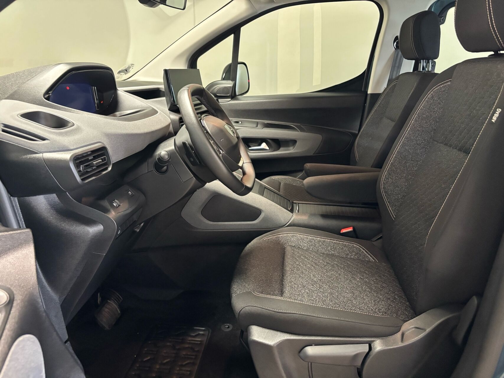 undefined Peugeot e-Rifter fra 2025