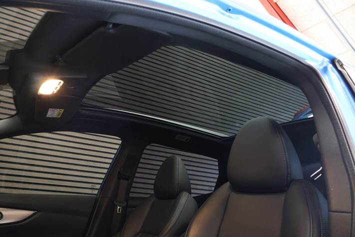 Blå Nissan Qashqai fra 2019