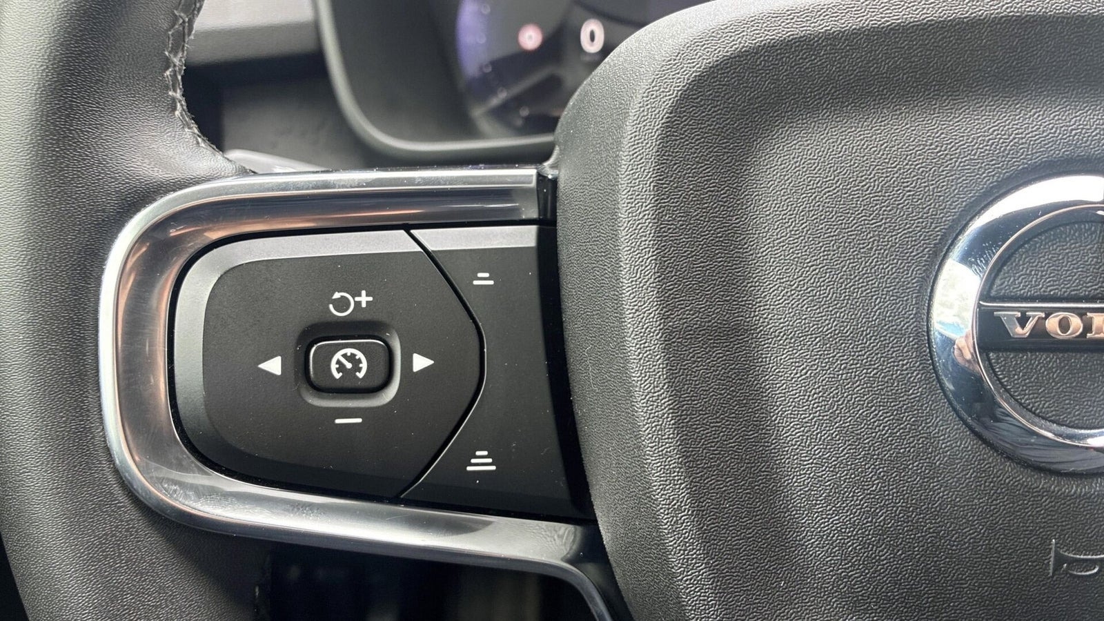 Sort Volvo C40 fra 2022