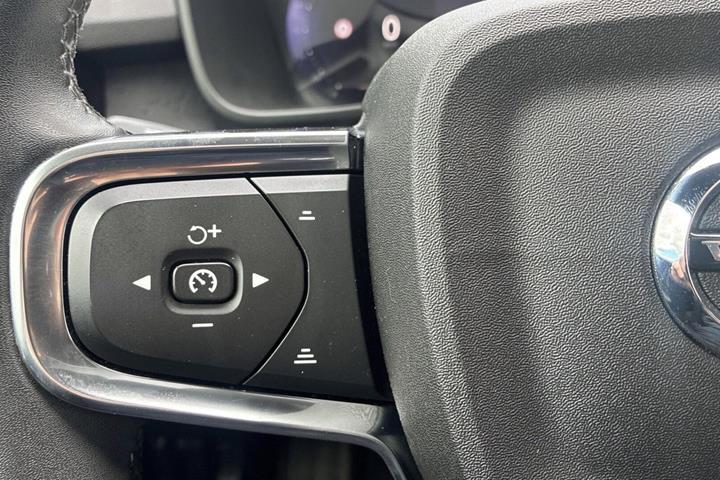 Sort Volvo C40 fra 2022
