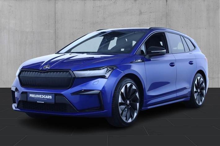 Blå Skoda Enyaq fra 2022