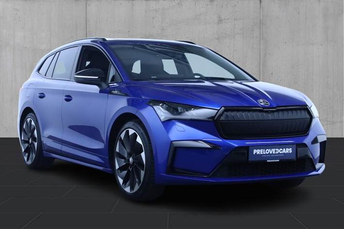 Blå Skoda Enyaq fra 2022