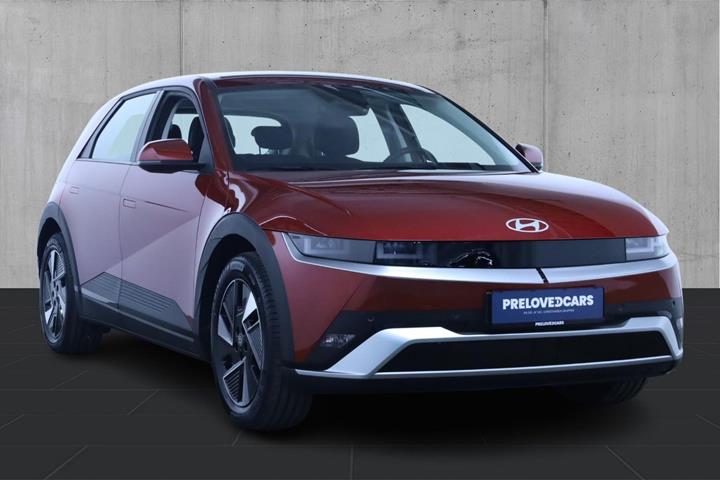 Rød Hyundai Ioniq 5 fra 2025
