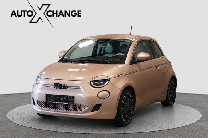 Grå Fiat 500e fra 2021