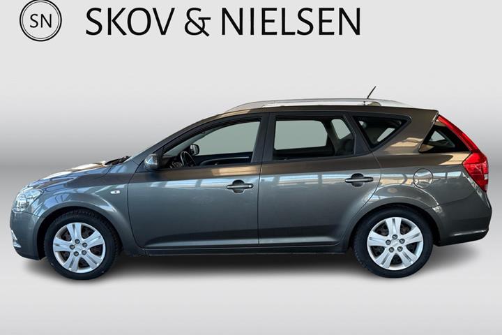 Grå Kia Ceed fra 2010