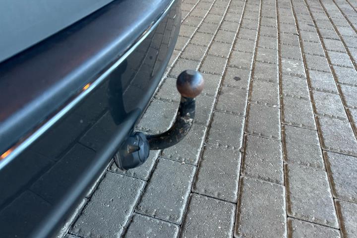 Grå Kia Ceed fra 2010
