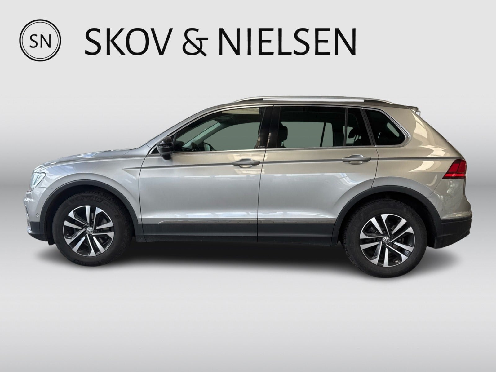 Sølv VW Tiguan fra 2019