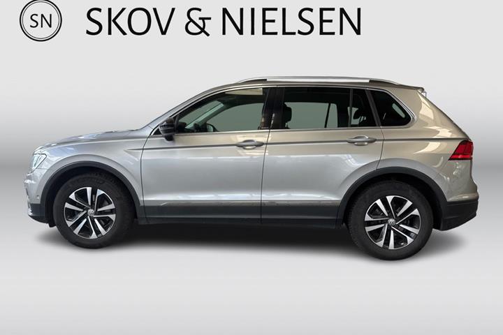 Sølv VW Tiguan fra 2019