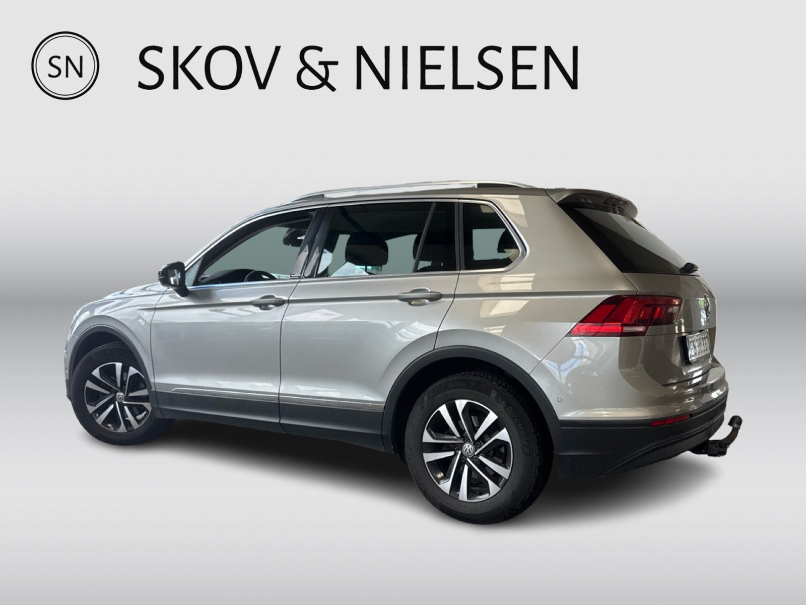 Sølv VW Tiguan fra 2019