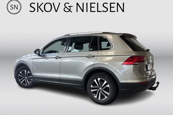 Sølv VW Tiguan fra 2019