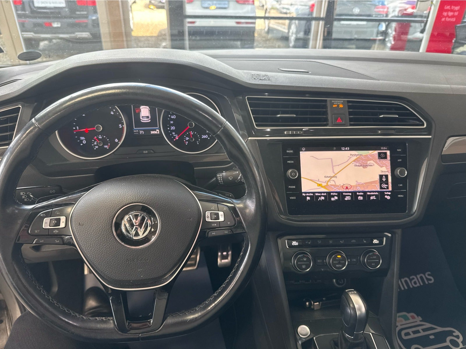 Sølv VW Tiguan fra 2019