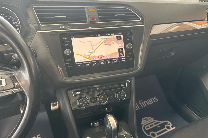 Sølv VW Tiguan fra 2019