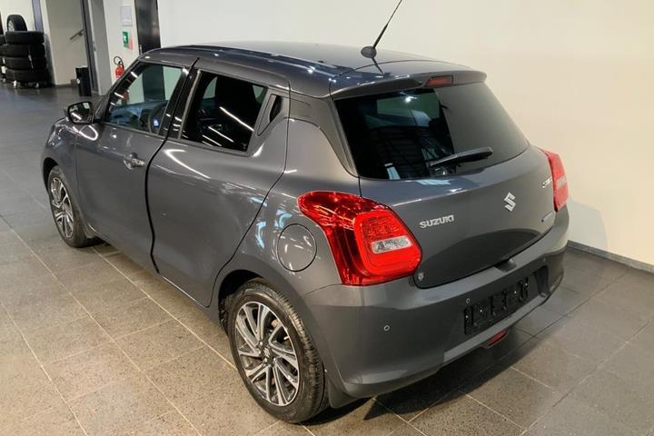 Grå Suzuki Swift fra 2020