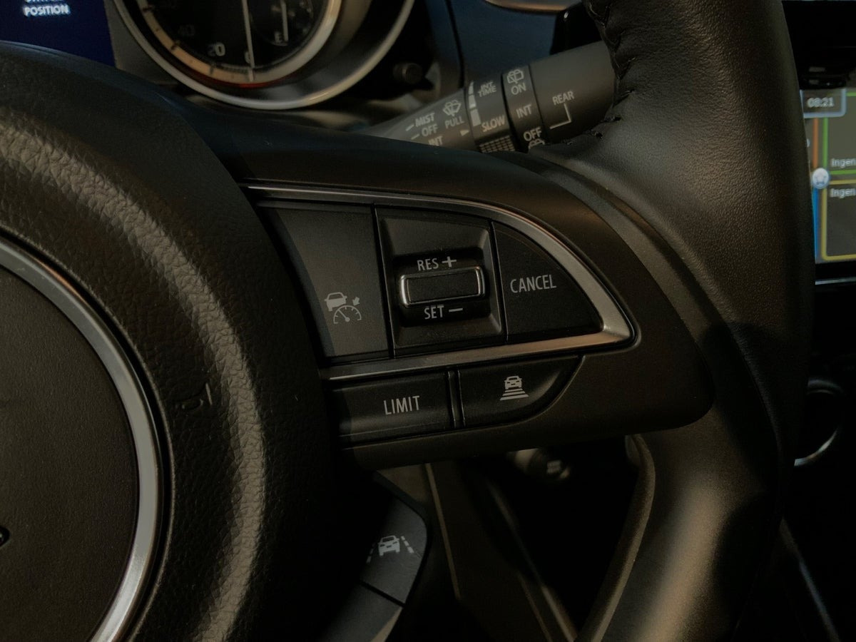 Grå Suzuki Swift fra 2020