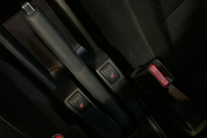 Grå Suzuki Swift fra 2020
