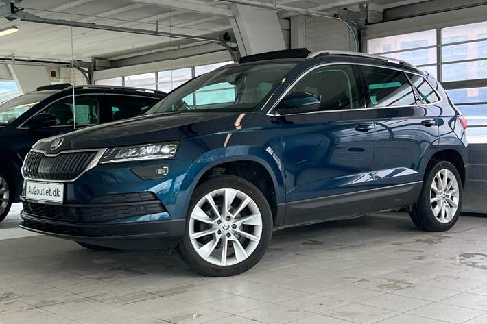 Blå Skoda Karoq fra 2019