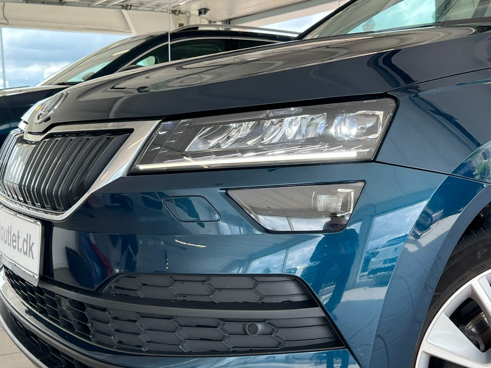 Blå Skoda Karoq fra 2019