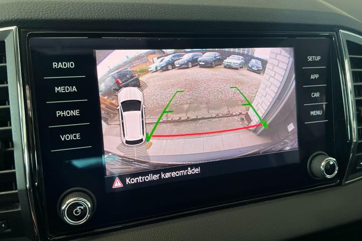 Blå Skoda Karoq fra 2019