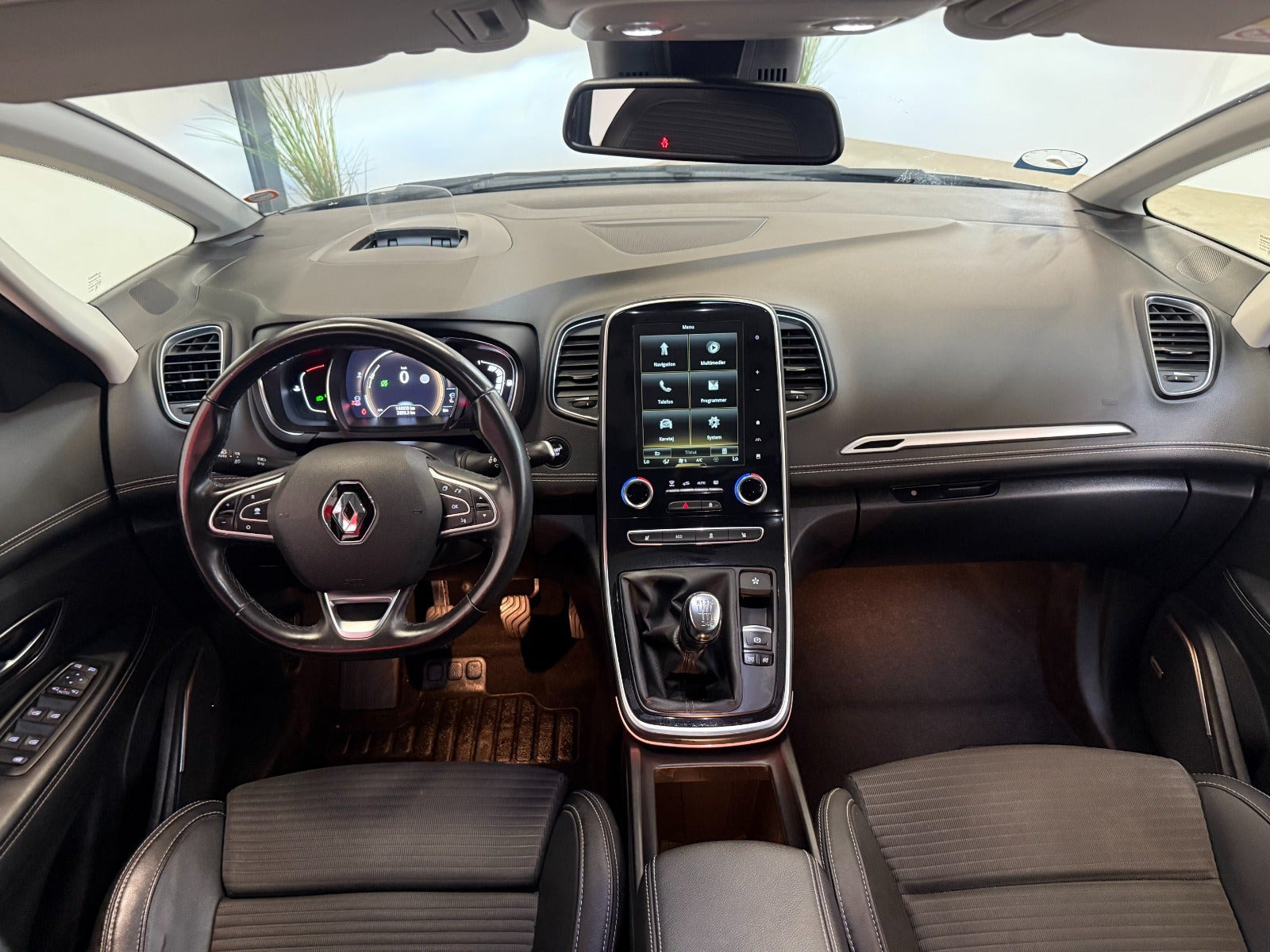 Sort Renault Grand Scenic IV fra 2018