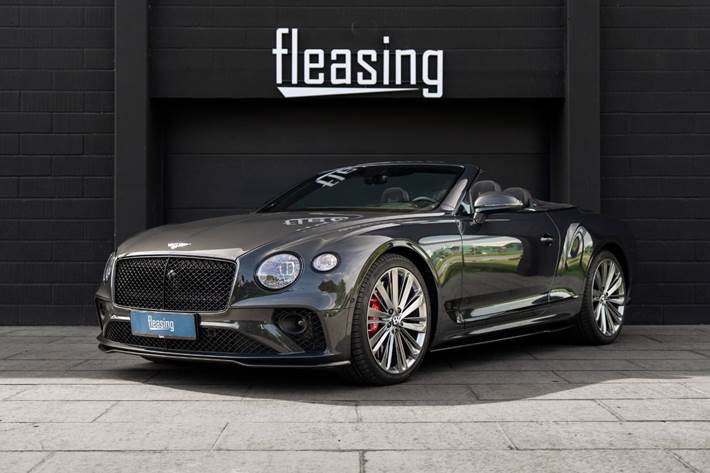 Grå Bentley Continental GT fra 2021
