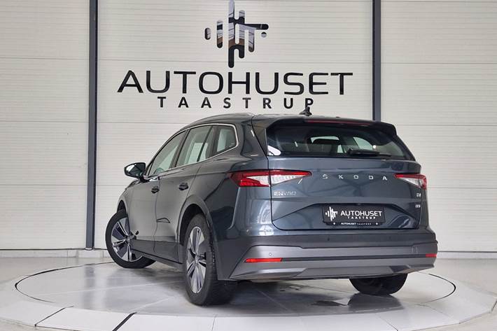 Grå Skoda Enyaq fra 2021