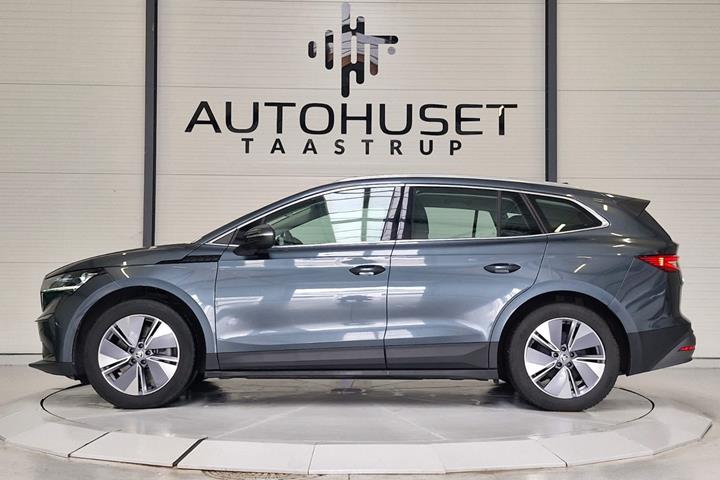 Grå Skoda Enyaq fra 2021